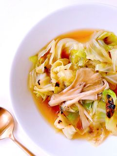 焦がしキャベツと舞茸のスープ-レシピのメイン写真