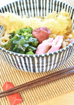 わかめの年明けうどん-レシピのメイン写真