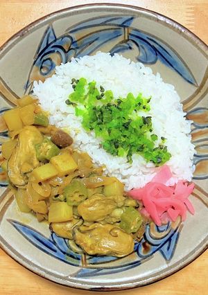 牡蠣と大根とナメコとオクラのカレー-レシピのメイン写真