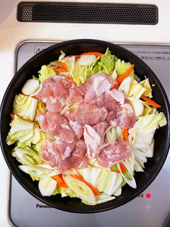 鶏もも肉と白菜のうま塩ニンニク蒸し-レシピのメイン写真