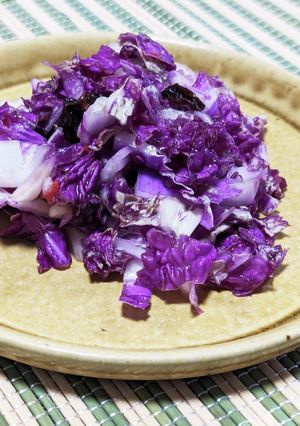 紫白菜（紫奏子）で梅干の白菜和風ラペ-レシピのメイン写真