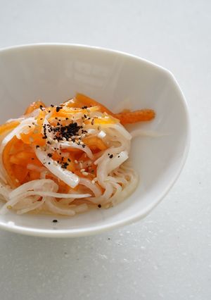 【お節料理】柿と大根で紅白なます　　-レシピのメイン写真