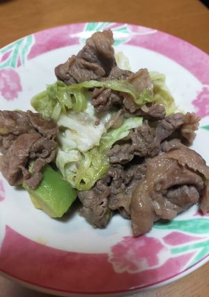 アボカドと牛肉の和風炒め-レシピのメイン写真