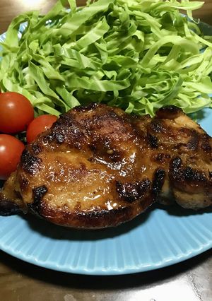 エバラ黄金の味で作る鶏肉のステーキ-レシピのメイン写真