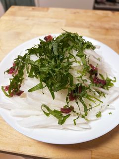 大根と大葉!梅干しでさっぱり大根サラダ-レシピのメイン写真