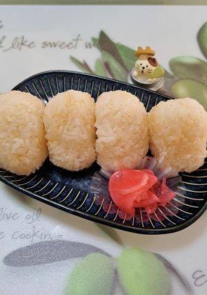 ♡シンプルに２人分の塩むすび♡-レシピのメイン写真