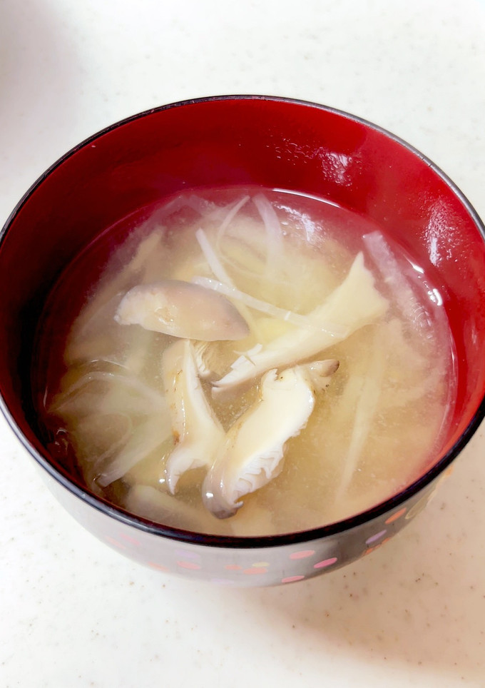 椎茸 しめじ 大根の味噌汁^^-レシピのメイン写真
