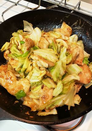 【簡単晩飯】鶏胸肉とキャベツがっつり炒め-レシピのメイン写真