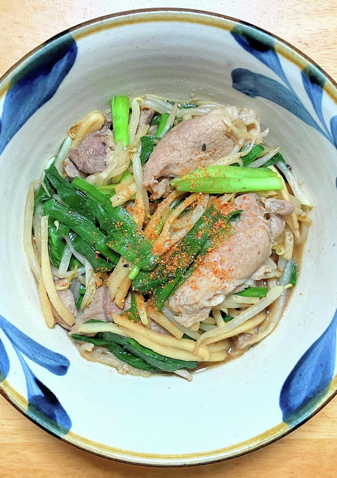 町中華の豚こま肉とモヤシとニラの中華炒め-レシピのメイン写真