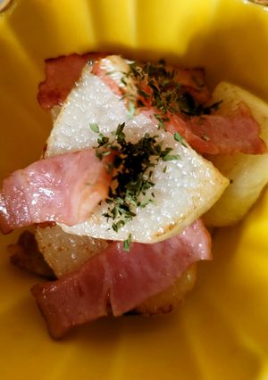 ♡長芋とベーコンのガリバタ醤油炒め♡-レシピのメイン写真