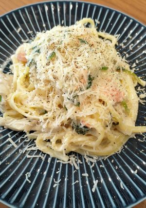 サーモンとほうれん草のクリームパスタ-レシピのメイン写真