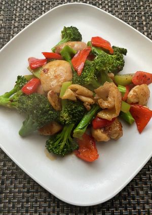 ブロッコリーと鶏もも肉のピリ辛旨味炒め-レシピのメイン写真