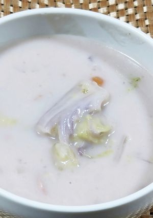 紫白菜でほんのり紫クリームシチュー-レシピのメイン写真