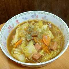 รูปของ 白菜とハムのカレー煮