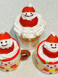 コップで簡単!クリスマスケーキ-レシピのメイン写真