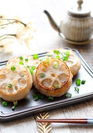 材料は3つだけ!簡単おつまみレンコンもち-レシピのメイン写真