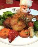 Xmasに骨付きモモ肉のローストチキン♡