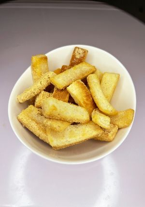 パンの耳で作るきな粉揚げパン風ラスク-レシピのメイン写真