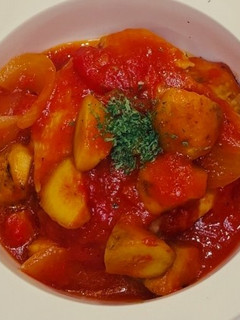 ごぼうと手羽先のトマト煮-レシピのメイン写真
