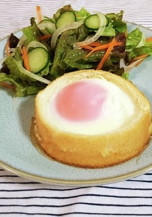 ボリュームupな目玉焼き♪パン耳活用-レシピのメイン写真