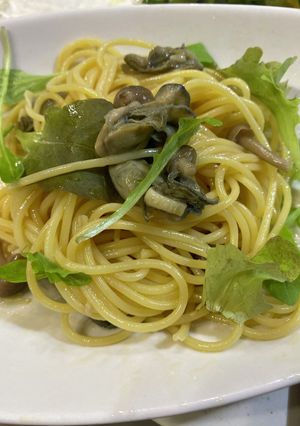 パパ牡蠣のオリーブ漬けとキノコパスタ-レシピのメイン写真