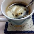 ホットコーヒーにマシュマロを入れたレシピ