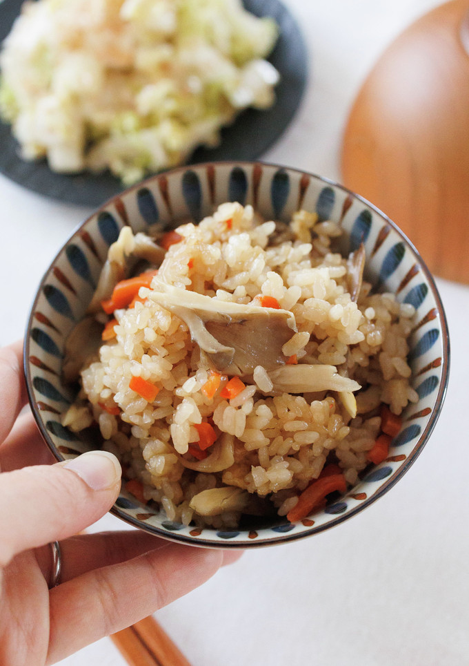 舞茸とにんじんの炊き込みご飯♩簡単☆-レシピのメイン写真