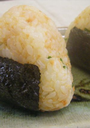 ＊ｼｬｶｼｬｶさけしそおにぎり＊-レシピのメイン写真