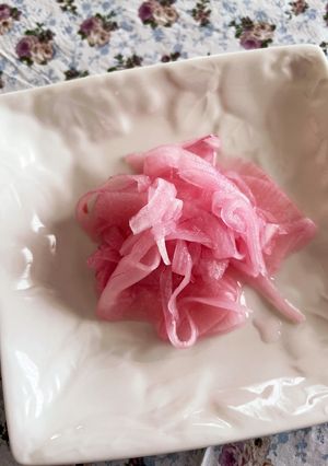 紫玉ねぎと大根で ほんのりピンクのお漬物-レシピのメイン写真