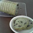 とよ型で♪♪よもぎの甘納豆ロール☆