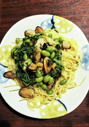 ムール貝と枝豆と豆苗の和風ニンニクパスタ-レシピのメイン写真