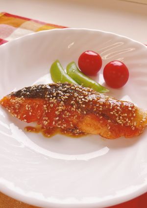 白いご飯に最高☆鮭のごま生姜照焼き-レシピのメイン写真