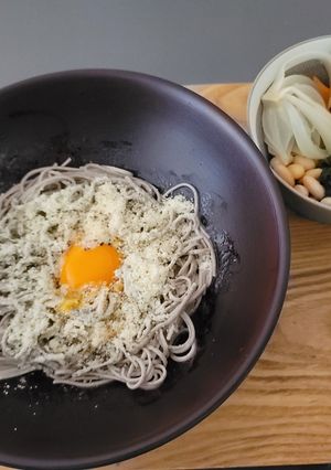 茹で蕎麦deカルボナーラ風アレンジ-レシピのメイン写真