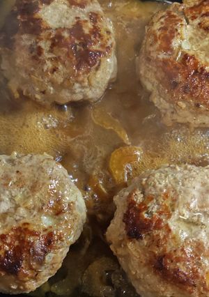 塩麹でふんわりじゅわーっとハンバーグ-レシピのメイン写真