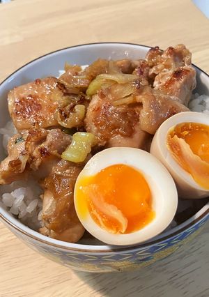 簡単❗️照り焼きねぎまチキン。さっぱり焼き鳥丼-レシピのメイン写真