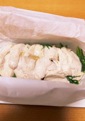鶏胸肉クッキングシート包み〜レンジ蒸し-レシピのメイン写真