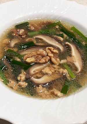 鶏肉と椎茸のスープ-レシピのメイン写真
