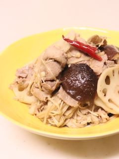 豚肉エノキタケ生しいたけ蓮根の甘辛炒め-レシピのメイン写真