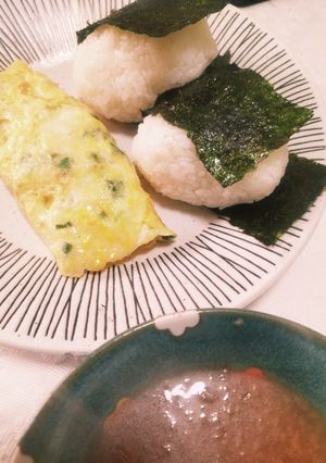 熱々塩にぎりめし-レシピのメイン写真