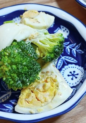 ブロッコリーとゆで卵のゴママヨ和え-レシピのメイン写真