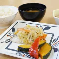 รูปของ さわらの塩麹ねぎ蒸し焼き