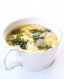簡単手軽な【卵とわかめの中華スープ】