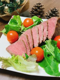 炊飯器で作る♪至高の塩麹ローストビーフ-レシピのメイン写真
