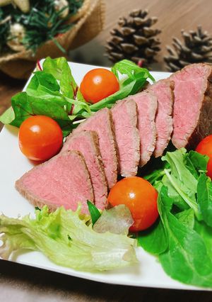 炊飯器で作る♪至高の塩麹ローストビーフ-レシピのメイン写真