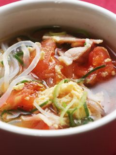 万能こんにゃくめんで和風トマトスープ-レシピのメイン写真