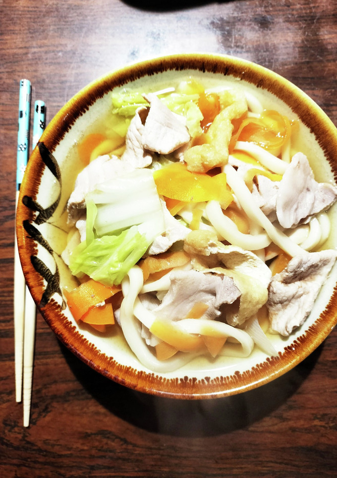 肉野菜の和風醤油煮込みうどん-レシピのメイン写真
