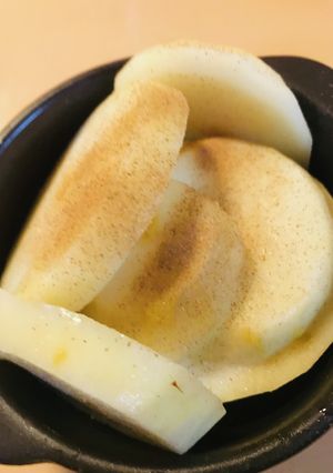 洋梨の輪切り●シナモントッピング-レシピのメイン写真