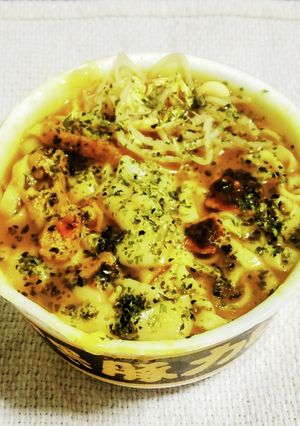 ○ちゃん餅豆もやし油揚げ黒豚カレーうどん-レシピのメイン写真
