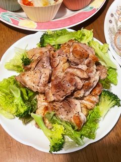 塩と胡椒だけ!もも肉の塩胡椒焼き-レシピのメイン写真