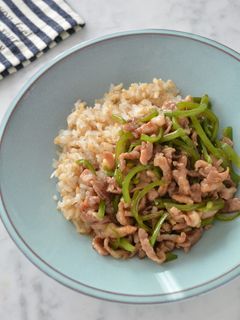 玄米ゼンライスと食べる青椒肉絲丼-レシピのメイン写真